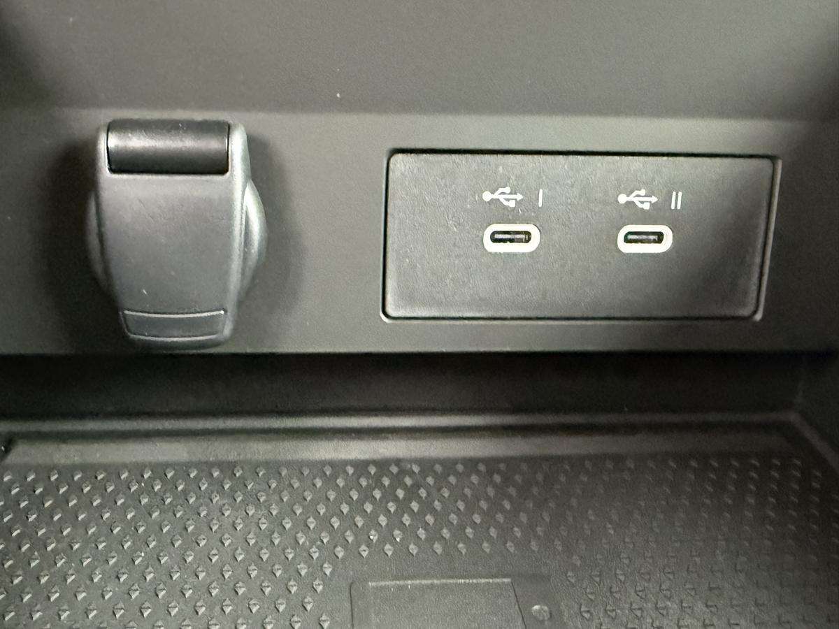 Fahrzeugbild eines Mitsubishi Grandis