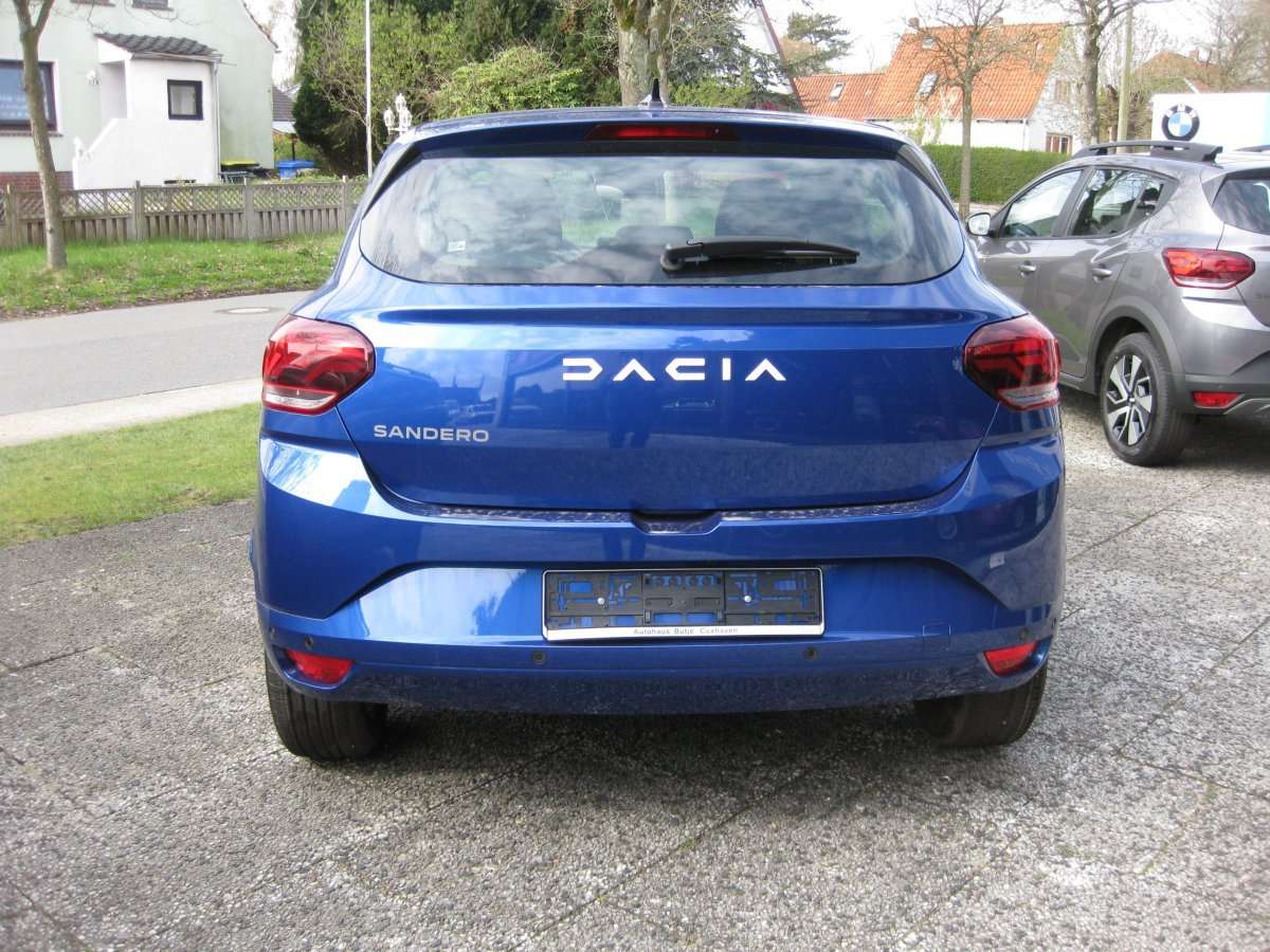 Fahrzeugbild eines Dacia Sandero