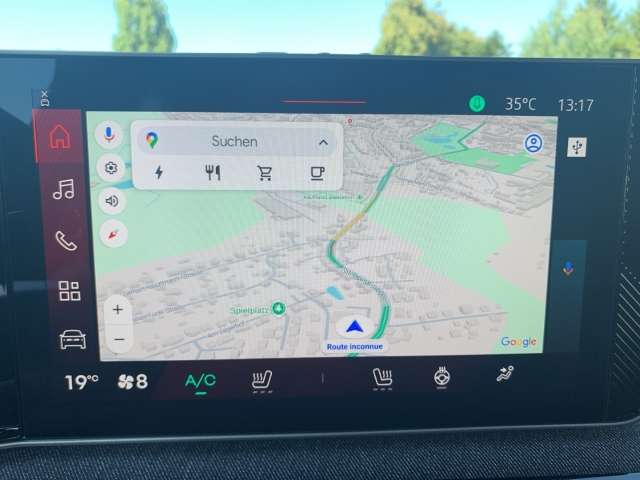 Fahrzeugbild eines Renault 4 E-TECH