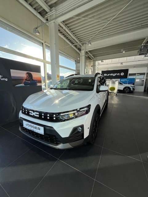 Fahrzeugbild eines Dacia Jogger