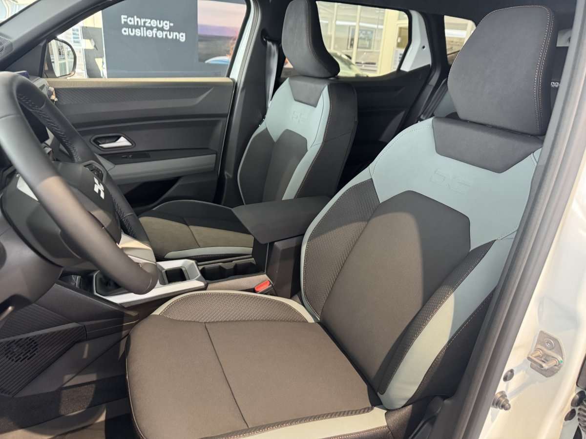 Fahrzeugbild eines Dacia Duster