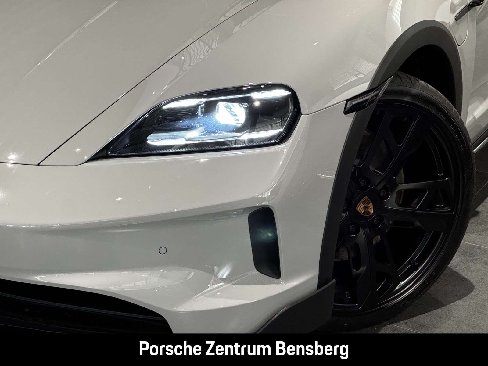 Fahrzeugbild eines Porsche Taycan