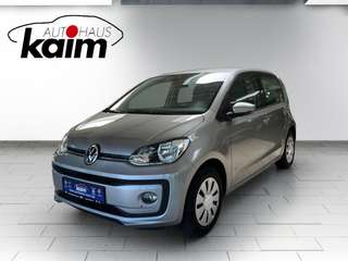 Schräge Frontansicht auf einen Volkswagen up! , freigestellt