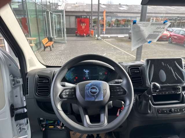 Fahrzeugbild eines Opel Movano