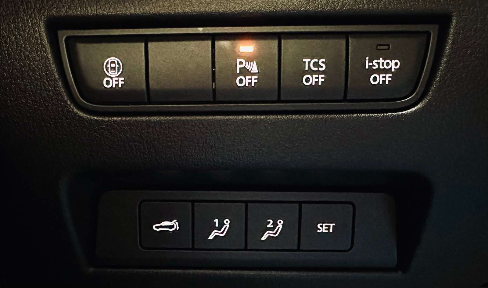 Fahrzeugbild eines Mazda CX-60