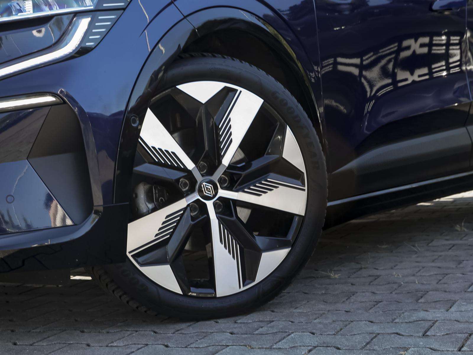Fahrzeugbild eines Renault Megane E-TECH