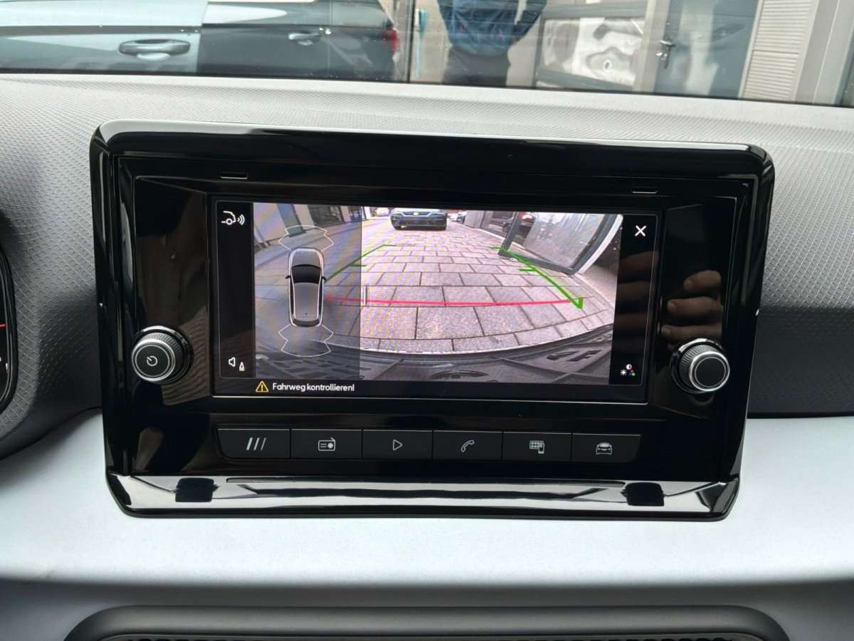 Fahrzeugbild eines SEAT Ibiza