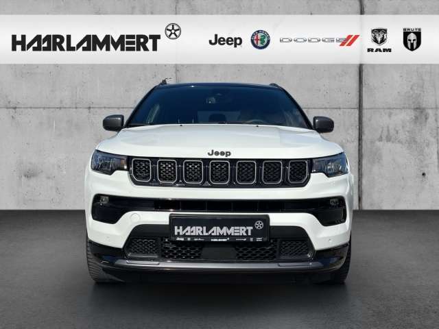 Fahrzeugbild eines Jeep Compass
