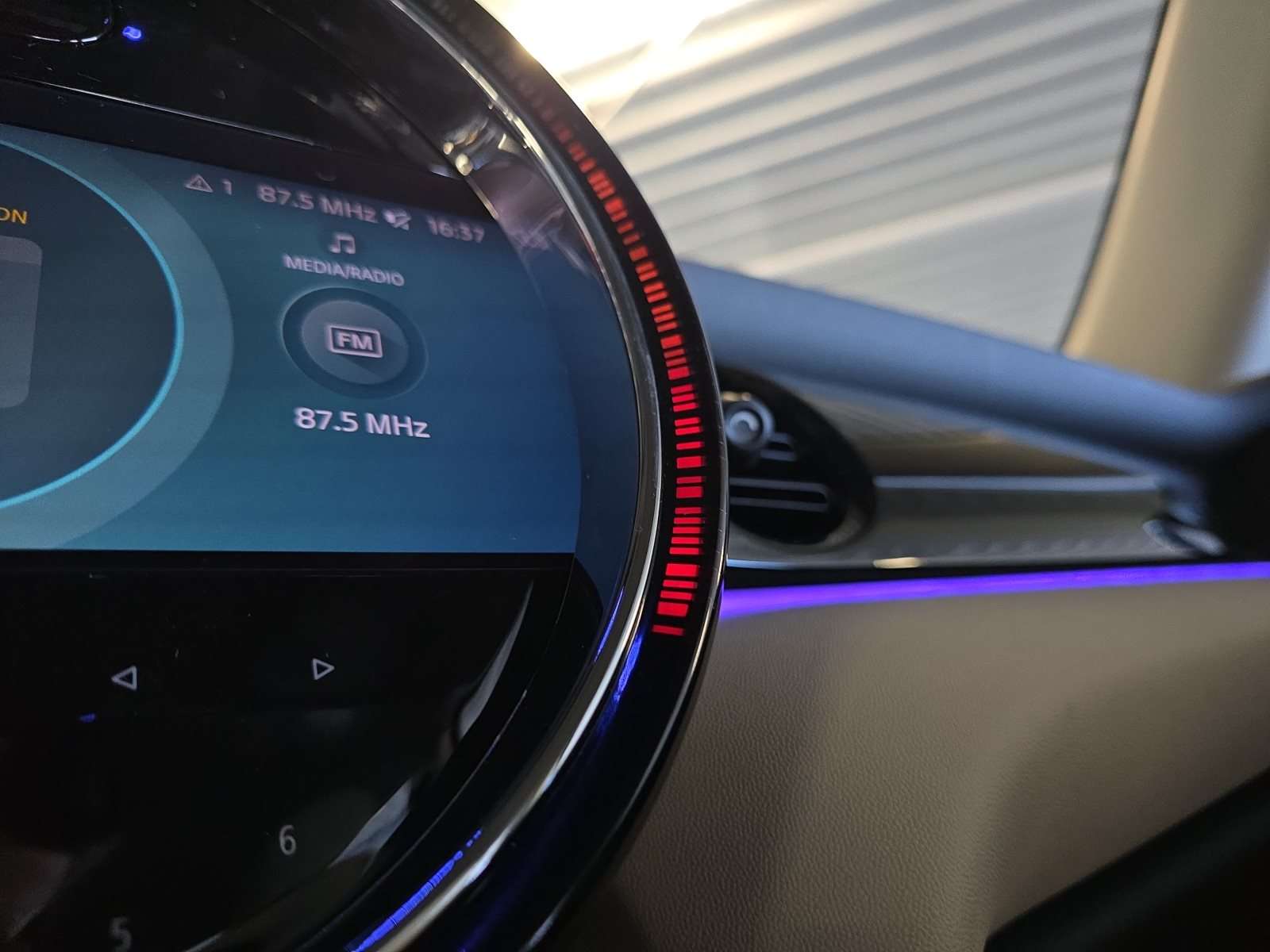 Fahrzeugbild eines MINI COOPER