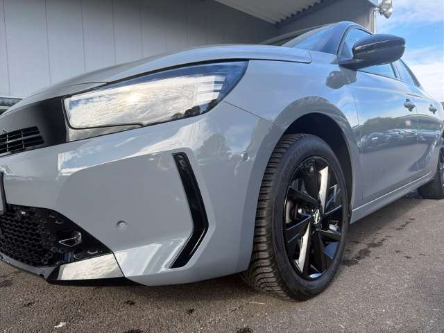 Fahrzeugbild eines Opel Corsa