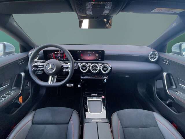 Fahrzeugbild eines Mercedes-Benz CLA