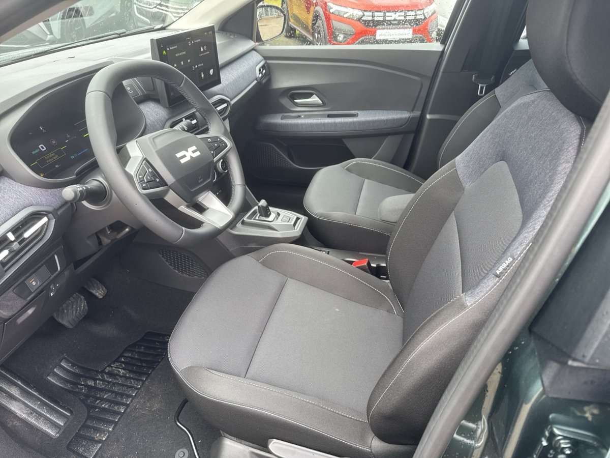 Fahrzeugbild eines Dacia Jogger