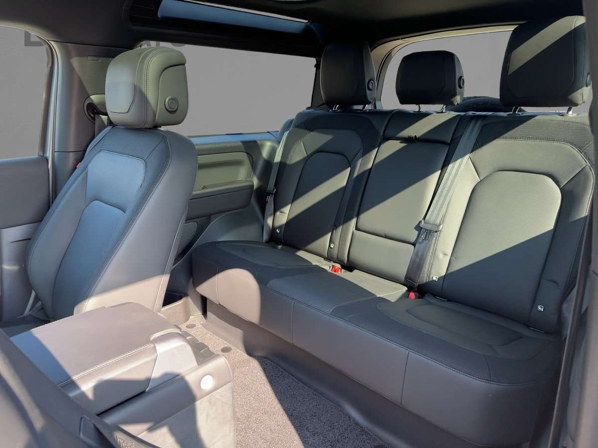 Fahrzeugbild eines Land Rover Defender