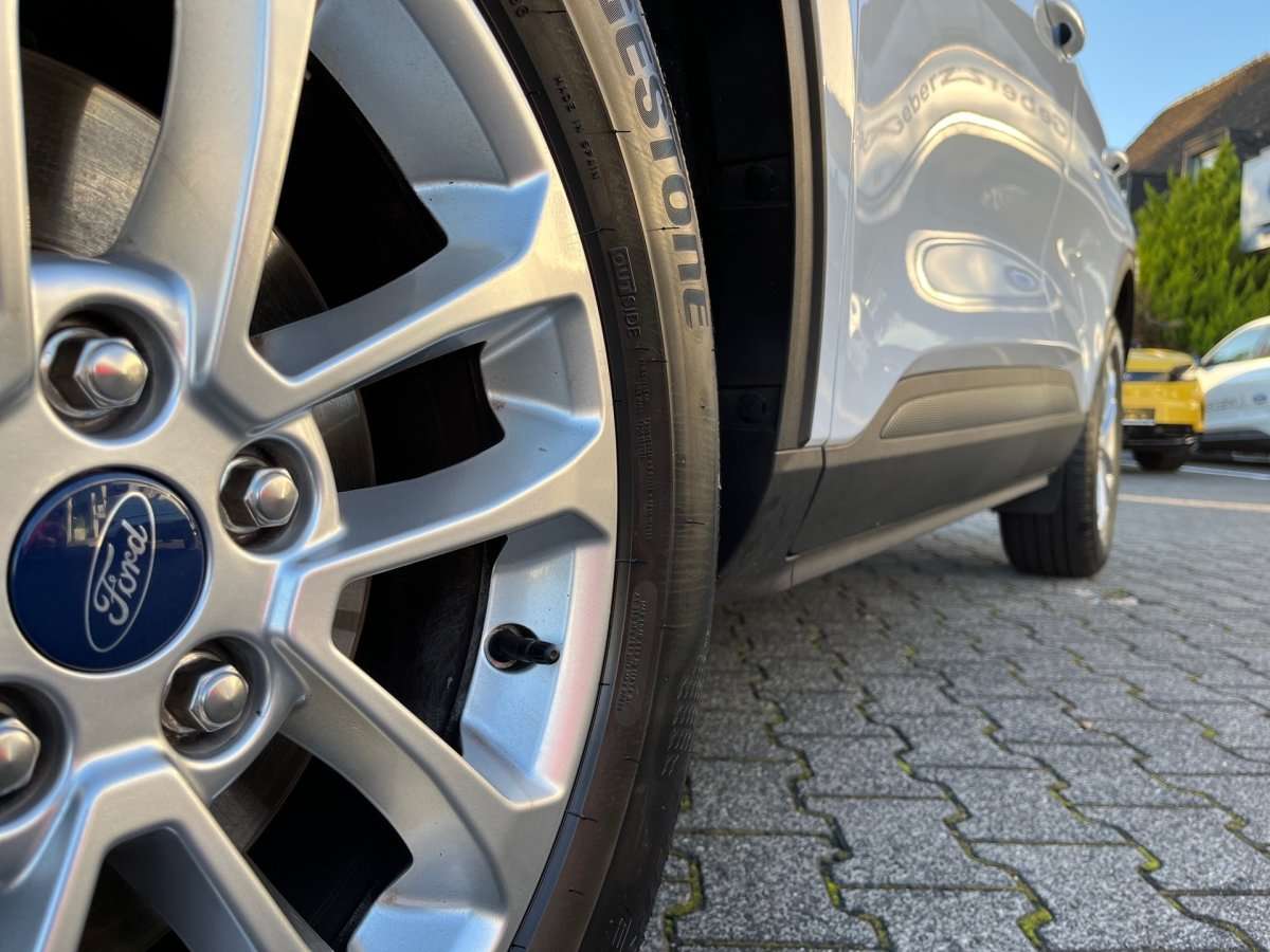 Fahrzeugbild eines Ford Kuga