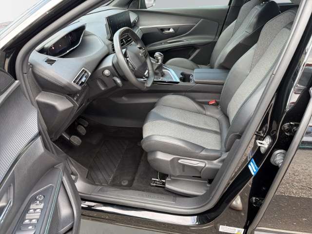 Fahrzeugbild eines Peugeot 5008