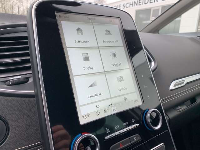 Fahrzeugbild eines Renault Grand Scénic