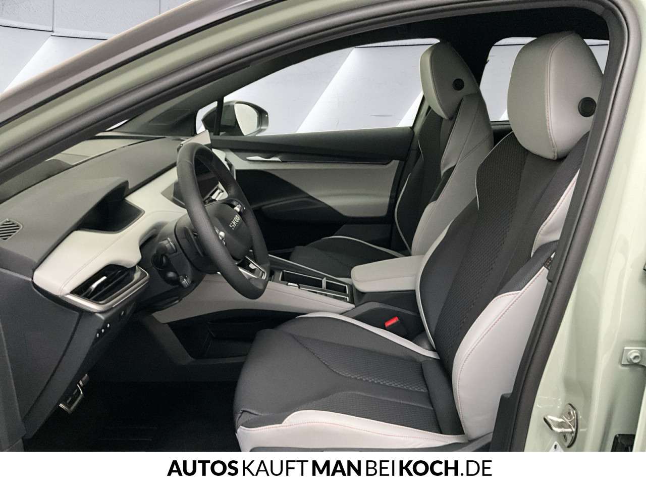 Fahrzeugbild eines Skoda ELROQ