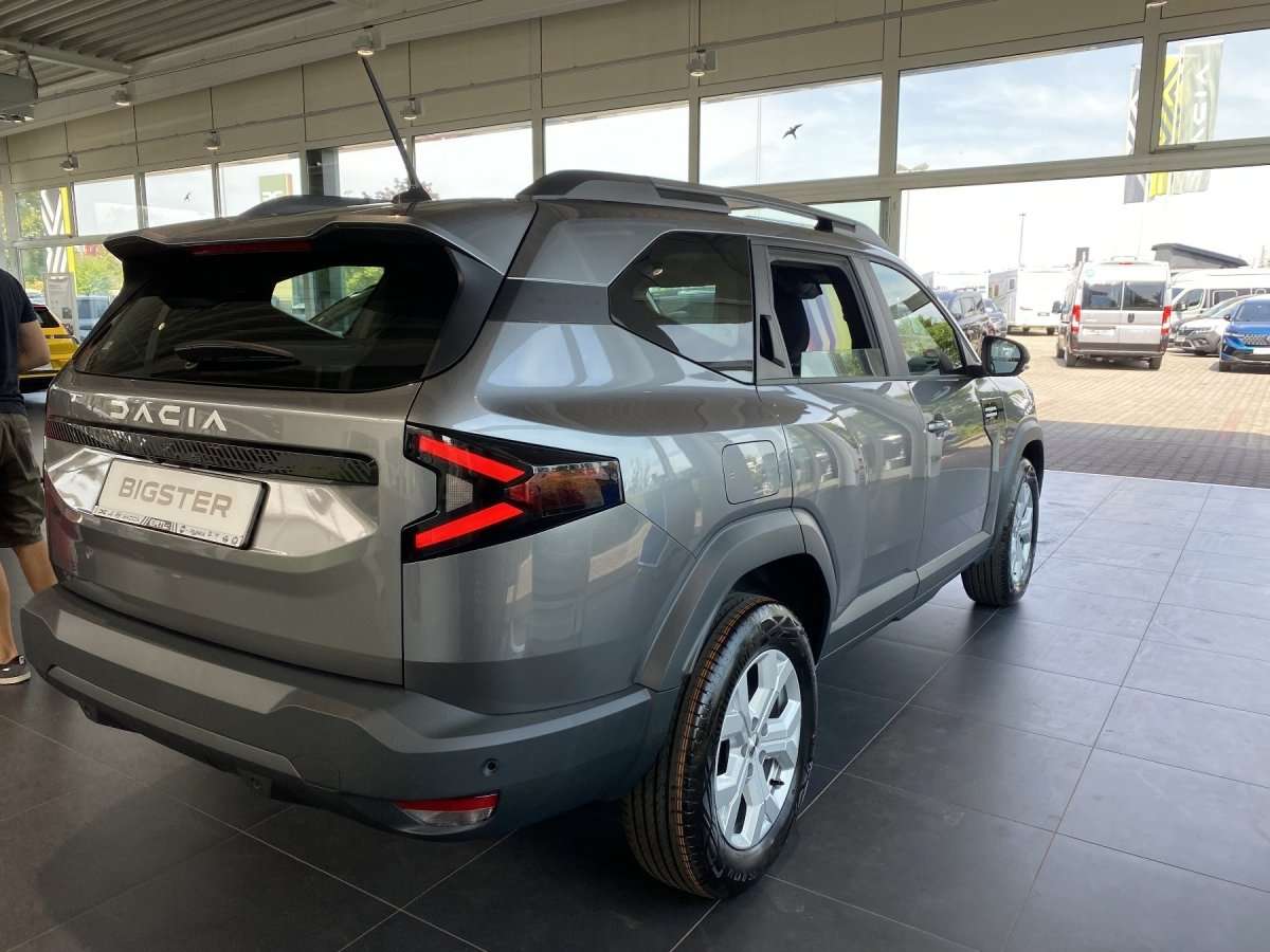 Fahrzeugbild eines Dacia Bigster