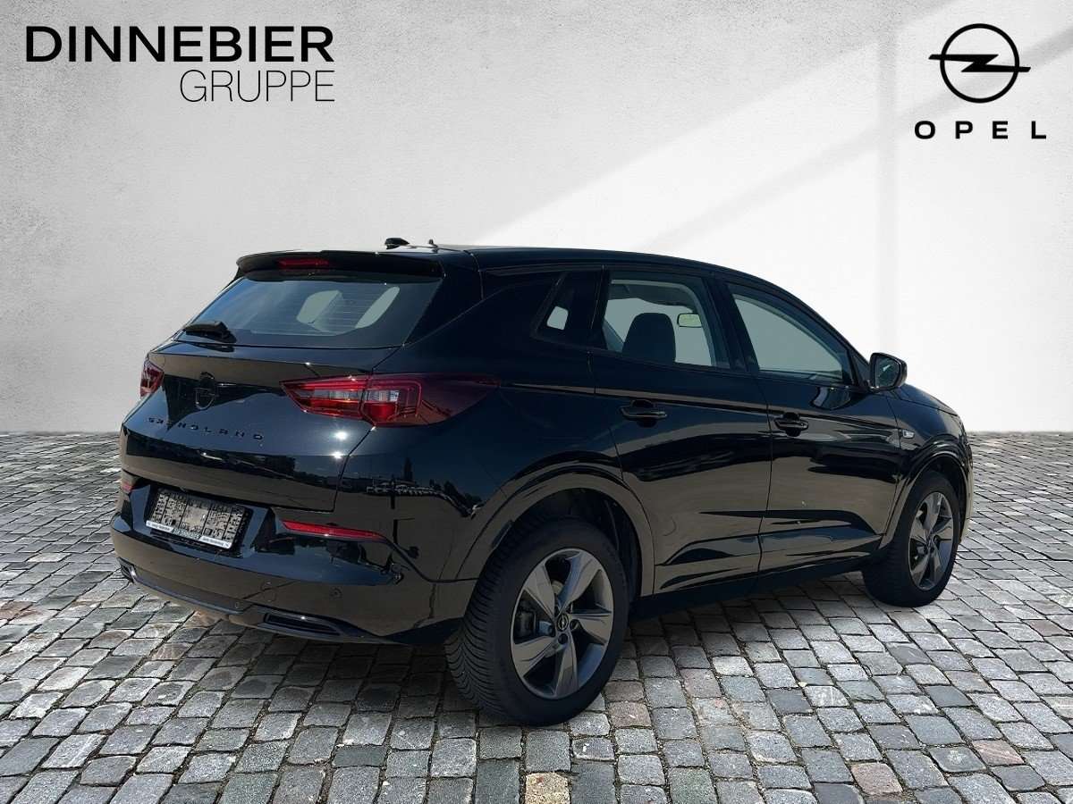 Fahrzeugbild eines Opel Grandland X