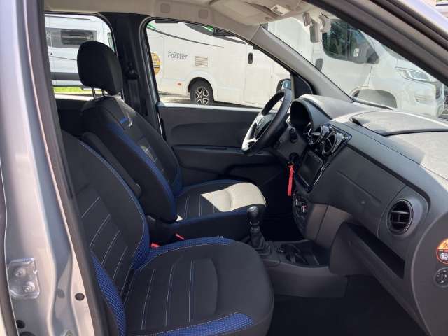 Fahrzeugbild eines Dacia Lodgy