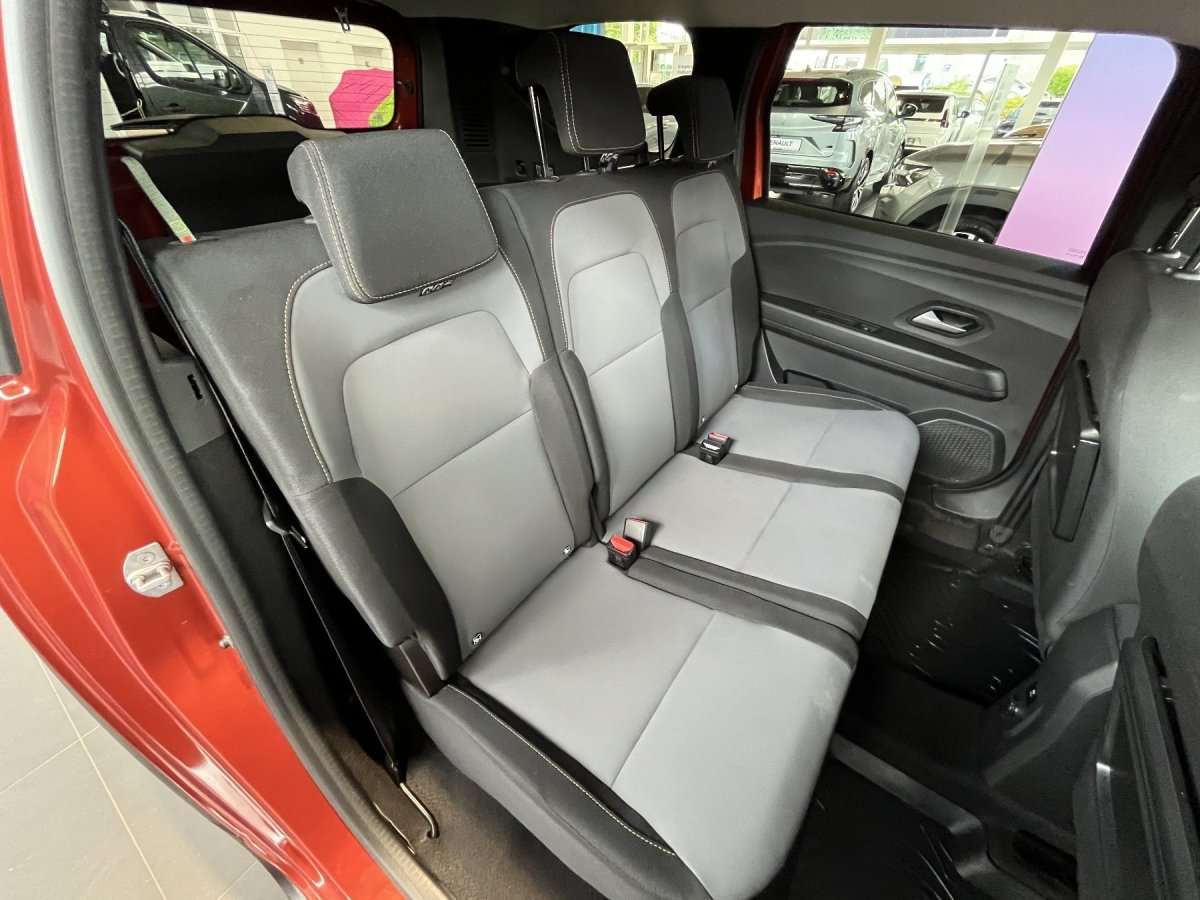 Fahrzeugbild eines Dacia Jogger