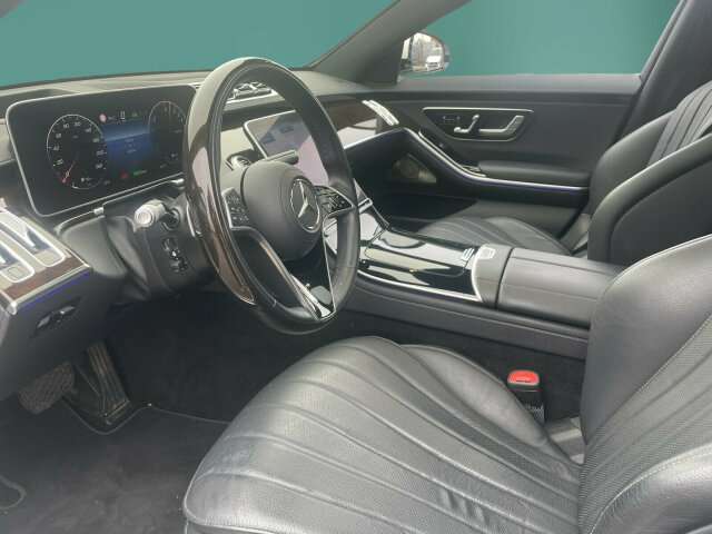 Fahrzeugbild eines Mercedes-Benz S-Klasse