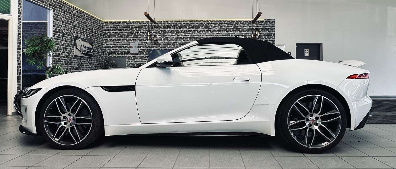 Fahrzeugbild eines Jaguar F-Type