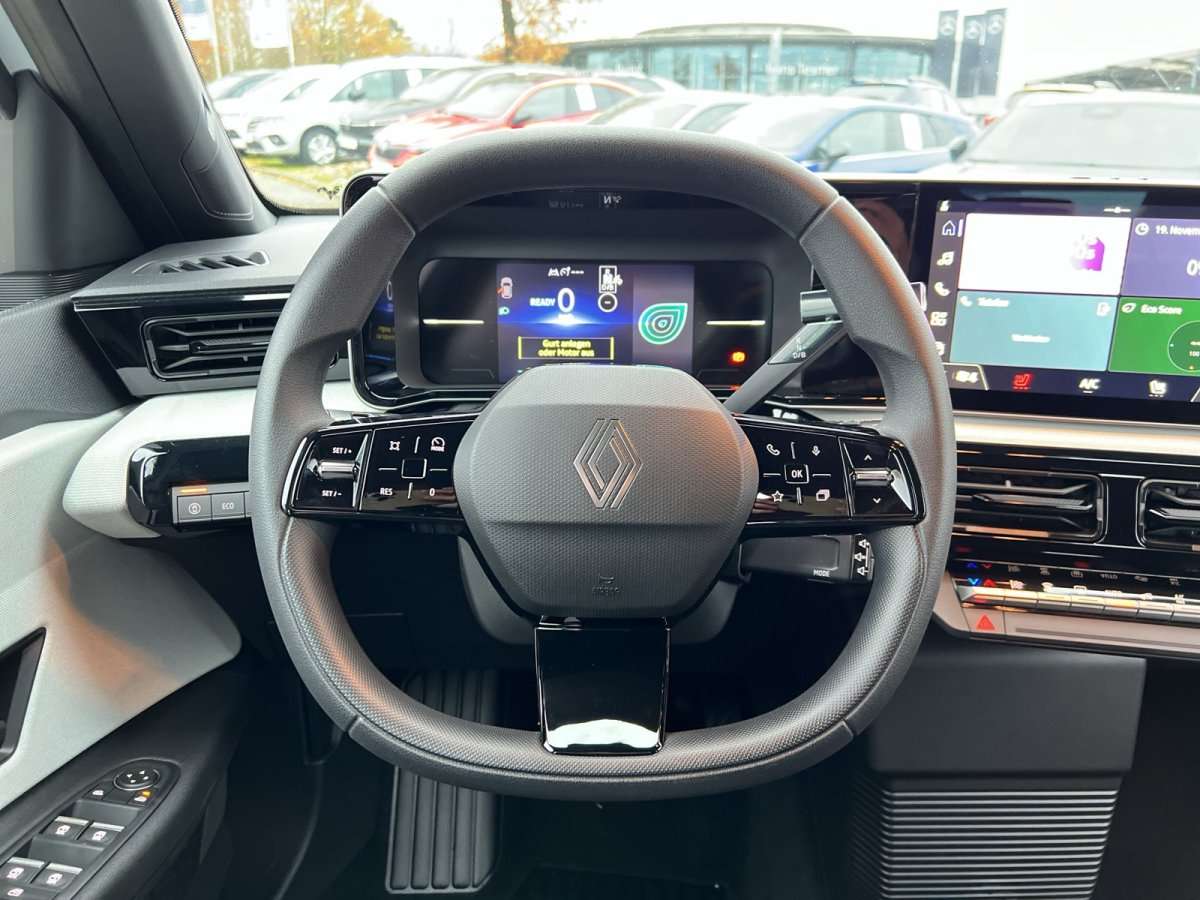 Fahrzeugbild eines Renault 5 E-TECH