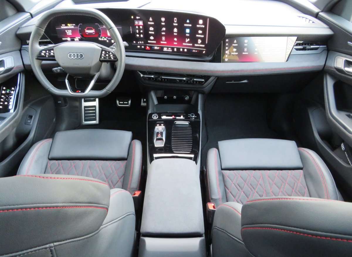 Fahrzeugbild eines Audi Q6 e-tron