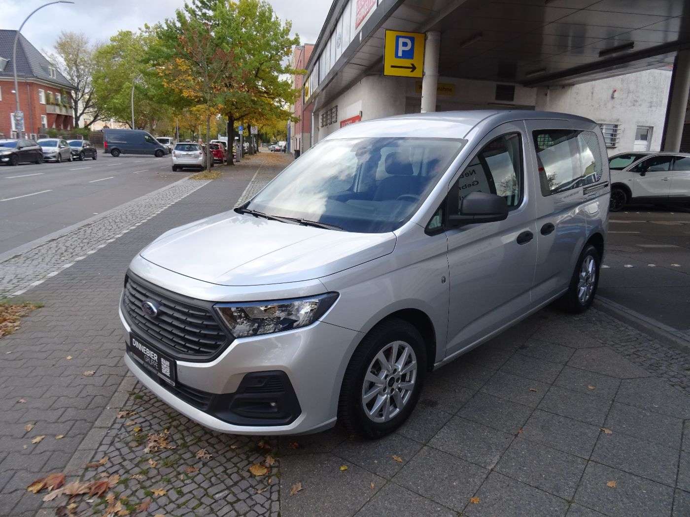 Fahrzeugbild eines Ford Tourneo Connect