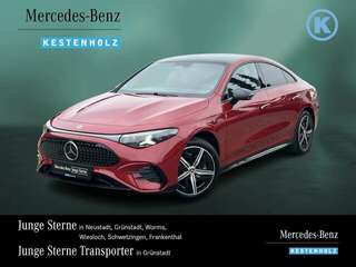 Schräge Frontansicht auf einen Mercedes-Benz CLA , freigestellt