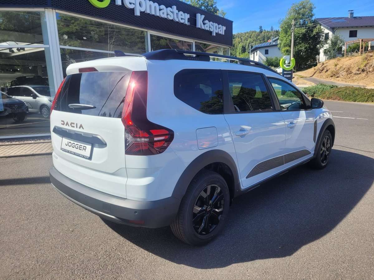 Fahrzeugbild eines Dacia Jogger