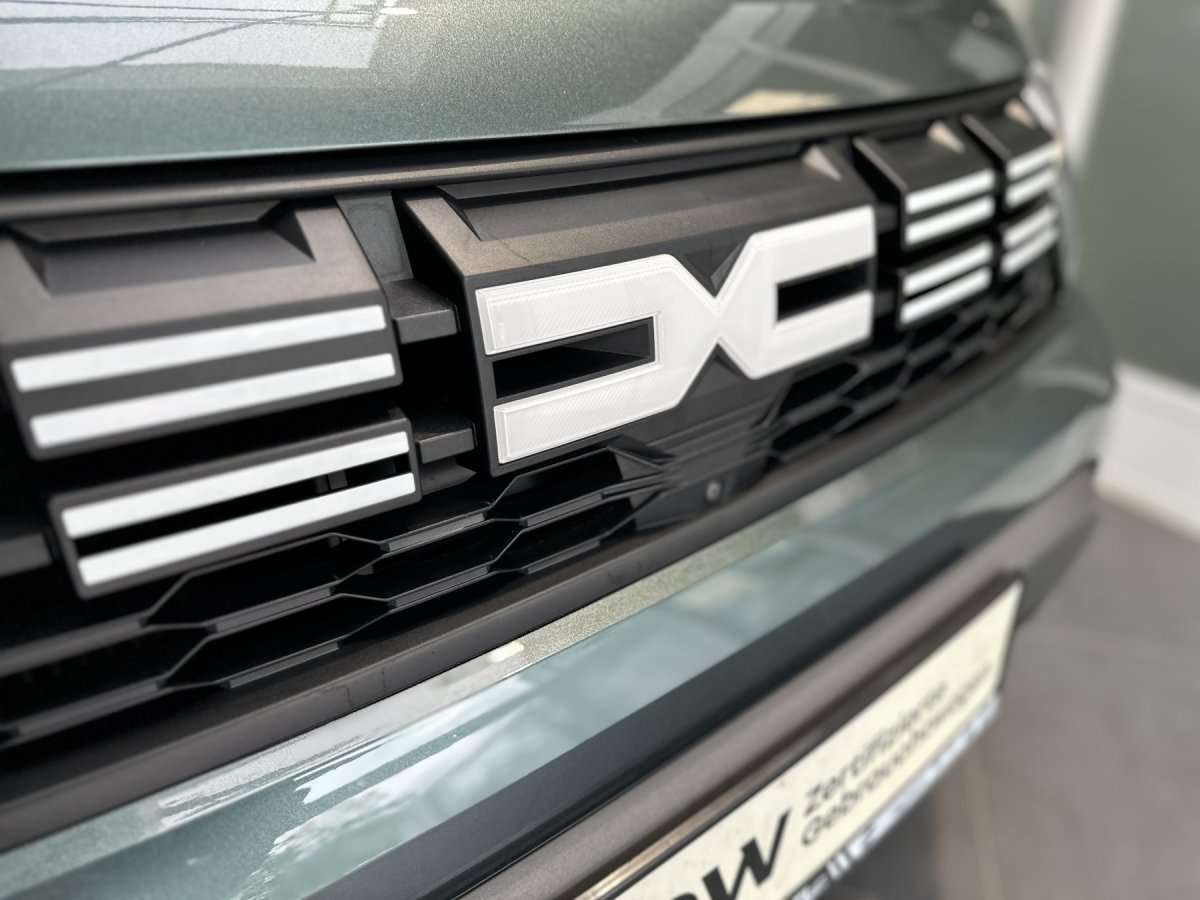 Fahrzeugbild eines Dacia Duster
