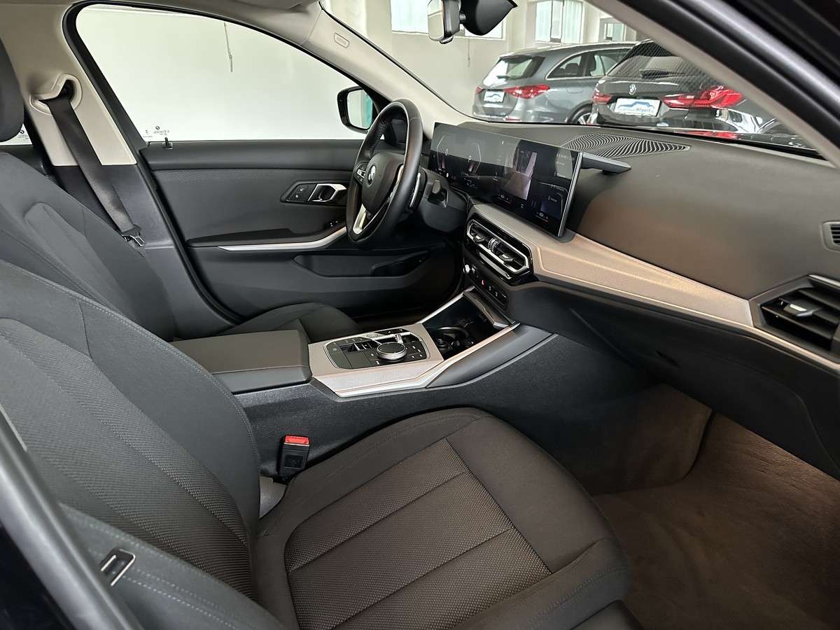 Fahrzeugbild eines BMW 3er-Reihe