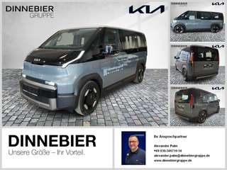 Schräge Frontansicht auf einen Kia PV5 Passenger , freigestellt