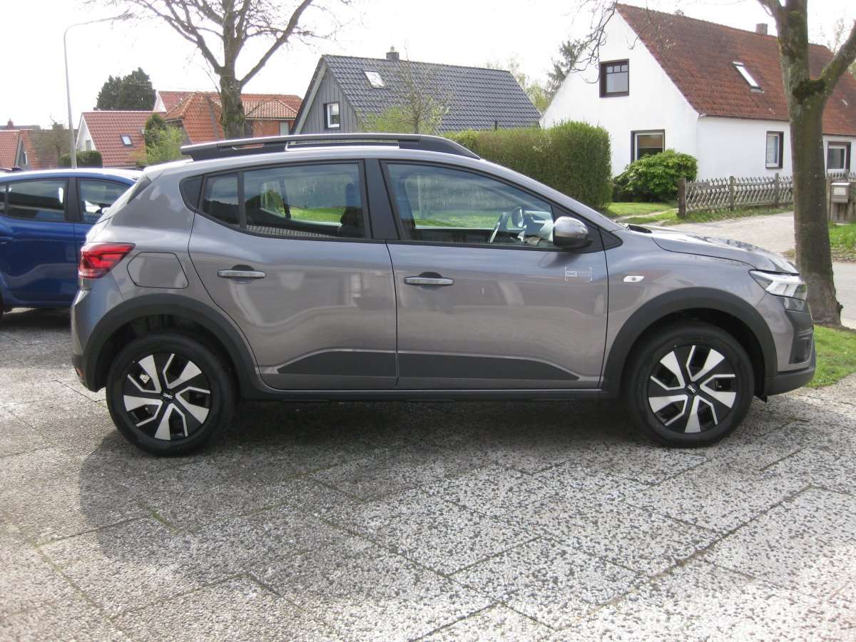 Fahrzeugbild eines Dacia Sandero