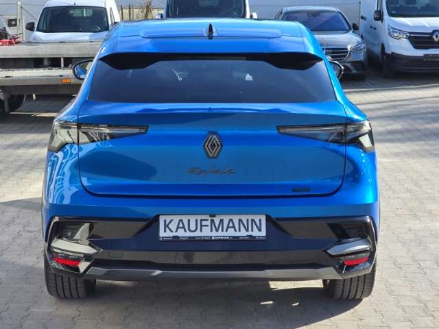 Fahrzeugbild eines Renault Rafale