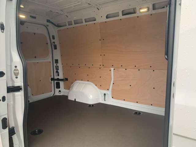 Fahrzeugbild eines Renault Master
