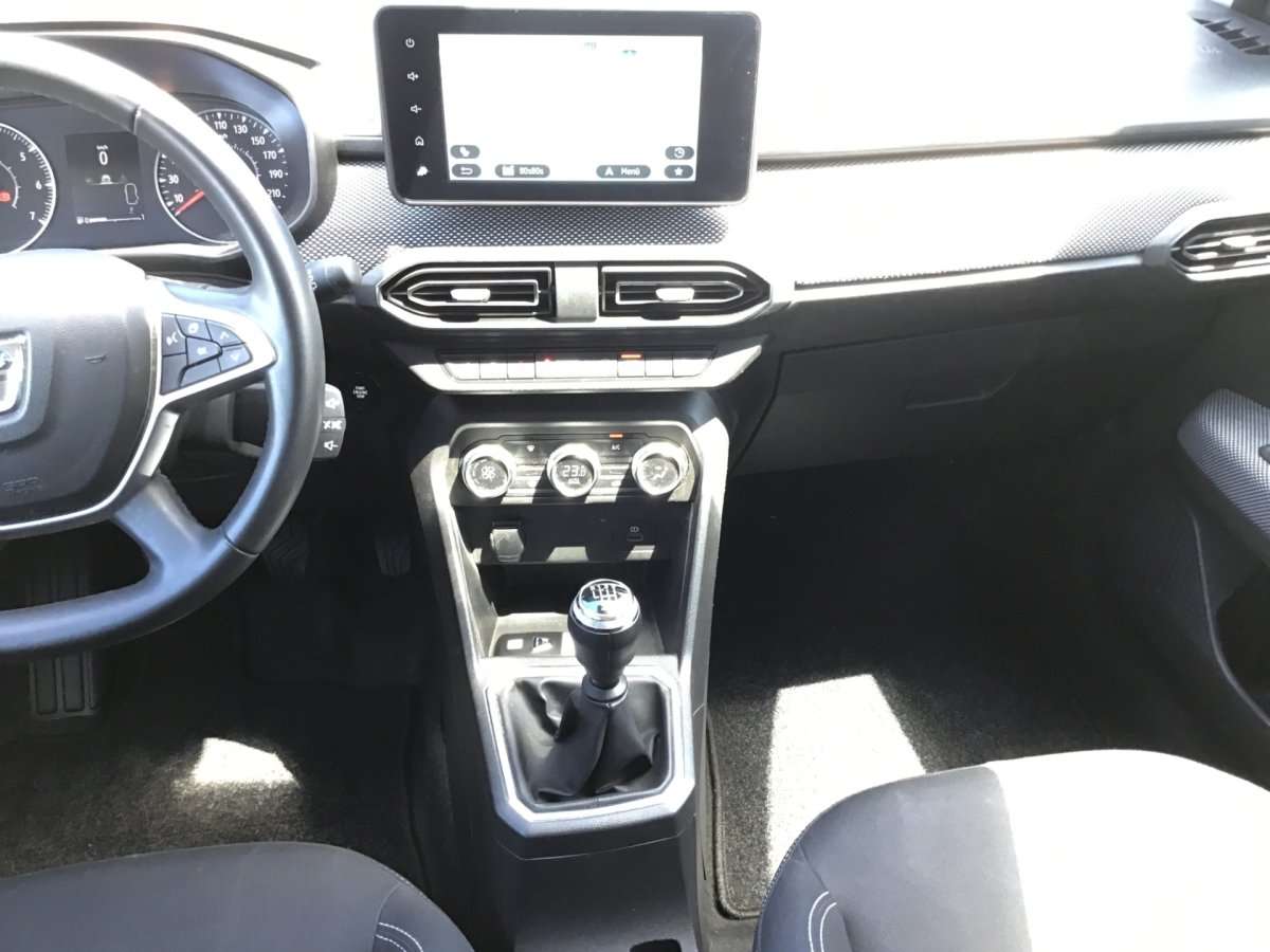 Fahrzeugbild eines Dacia Jogger