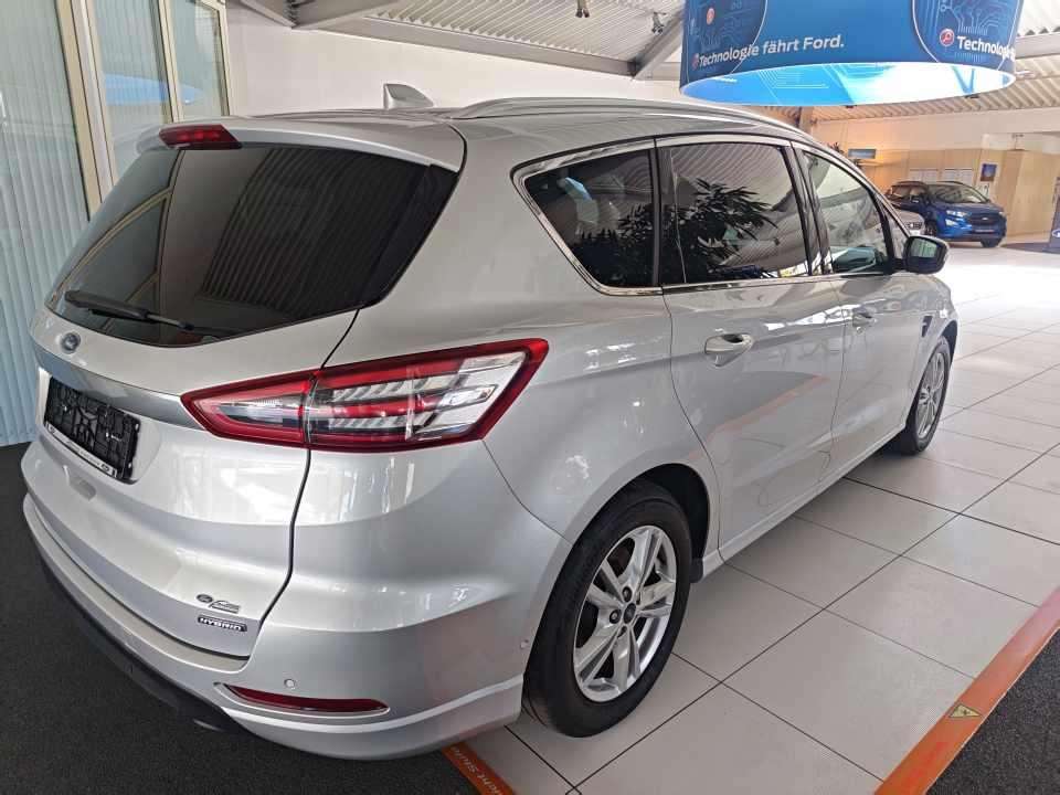 Fahrzeugbild eines Ford S-MAX