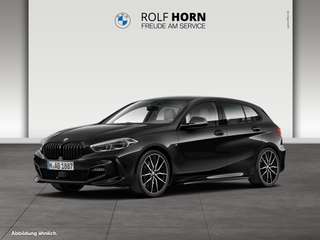 Schräge Frontansicht auf einen BMW 1er-Reihe , freigestellt
