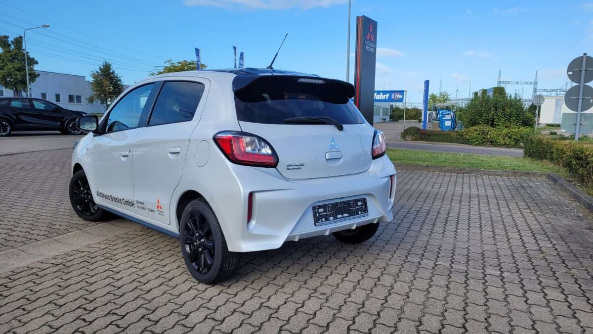 Fahrzeugbild eines Mitsubishi Space Star