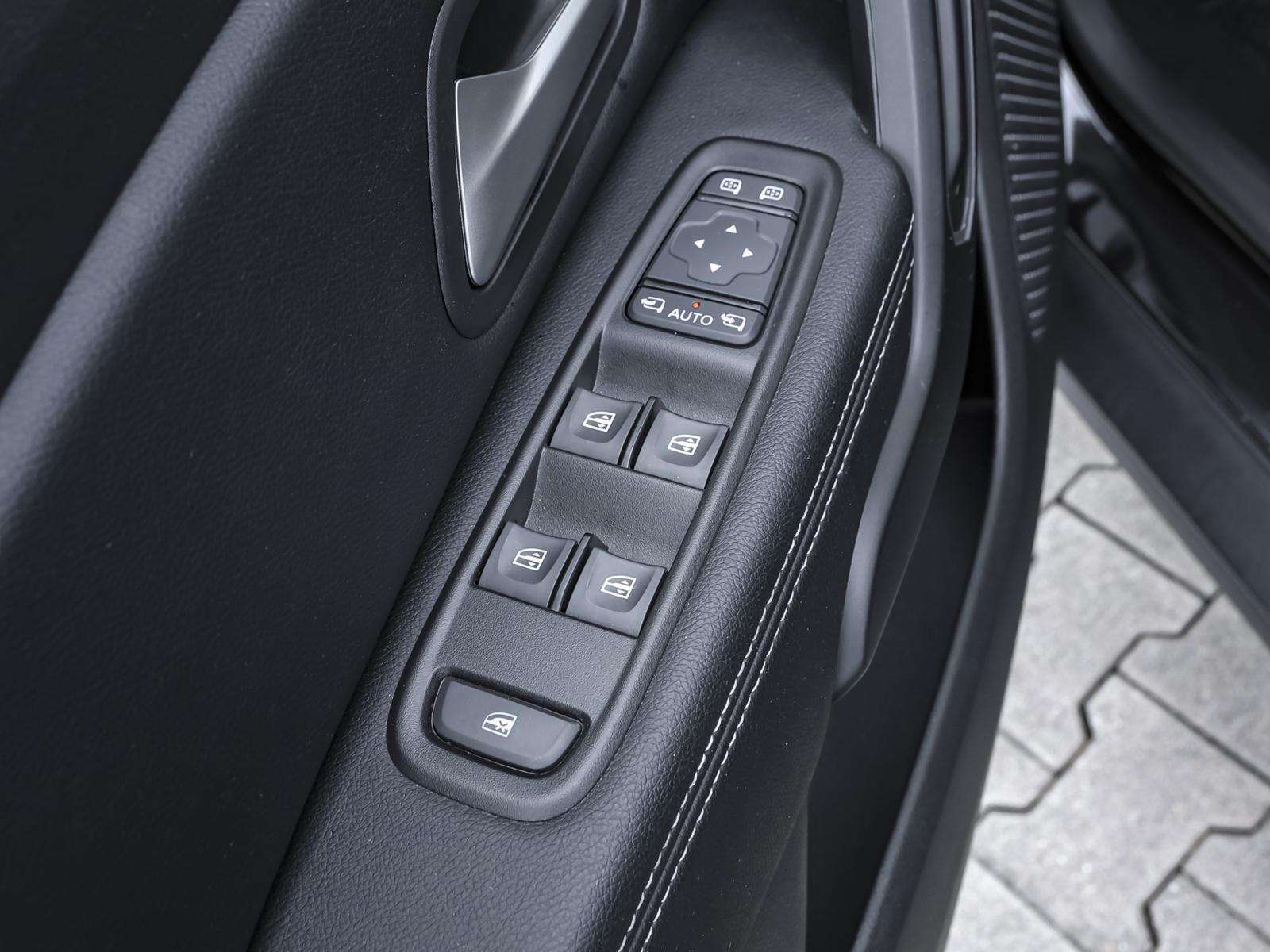 Fahrzeugbild eines Dacia Duster