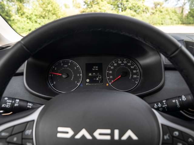 Fahrzeugbild eines Dacia Jogger