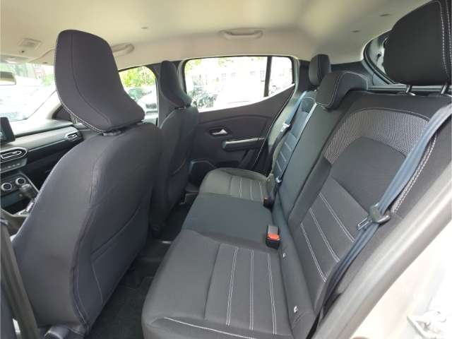 Fahrzeugbild eines Dacia Sandero