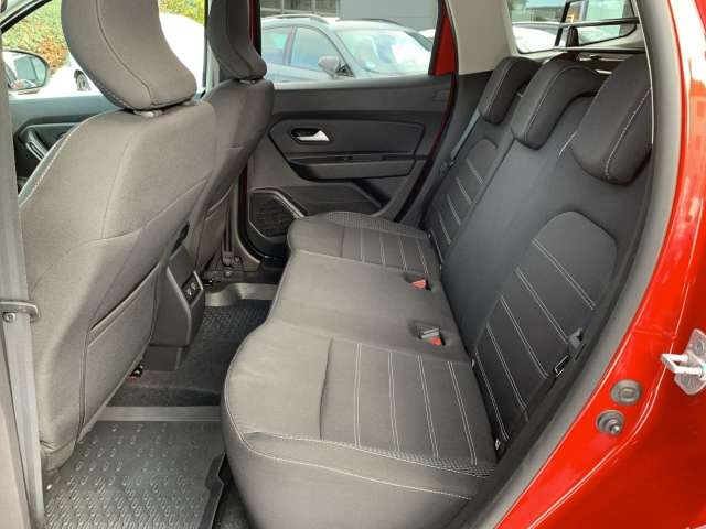 Fahrzeugbild eines Dacia Duster