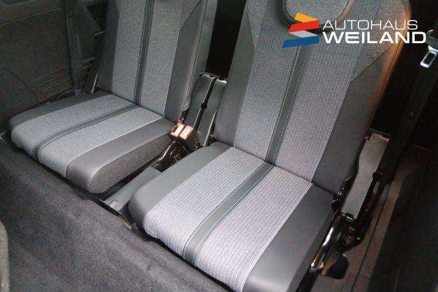 Fahrzeugbild eines Peugeot 5008