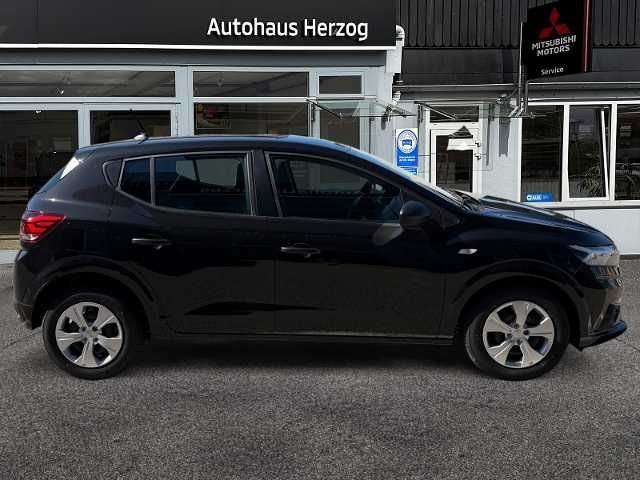 Fahrzeugbild eines Dacia Sandero