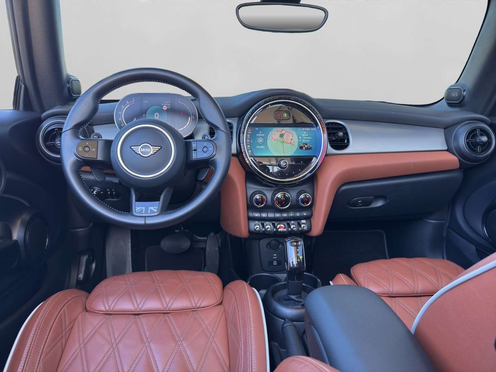 Fahrzeugbild eines MINI COOPER