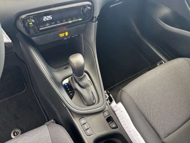 Fahrzeugbild eines Mazda Mazda2 Hybrid
